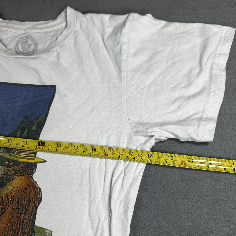 Smokey The Bear Official Licensee T-shirt Keep Fire In It's Place SIZE SMALL gallery