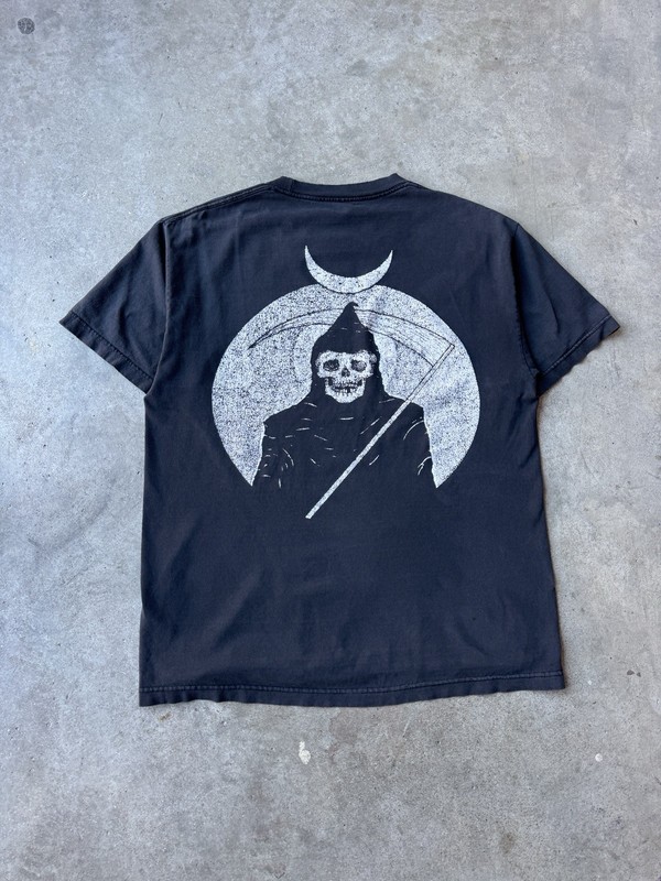 Grim Reaper Death Faded Black Of Feather And Bone Y2K T-Shirt Large Skater