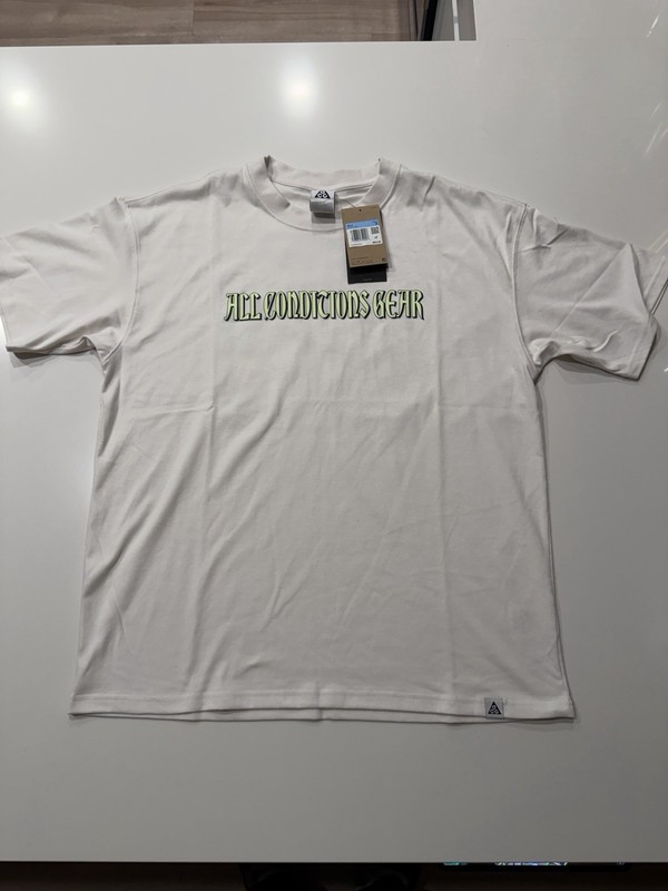 Nike ACG All Conditions Gear Iguana Tee White HJ0884-030 Mens Medium NWT