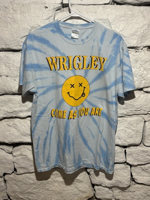 Mens M Blue Tie-Dye Yellow Smiley Face Graphic Grunge Rock Band Tee Size
