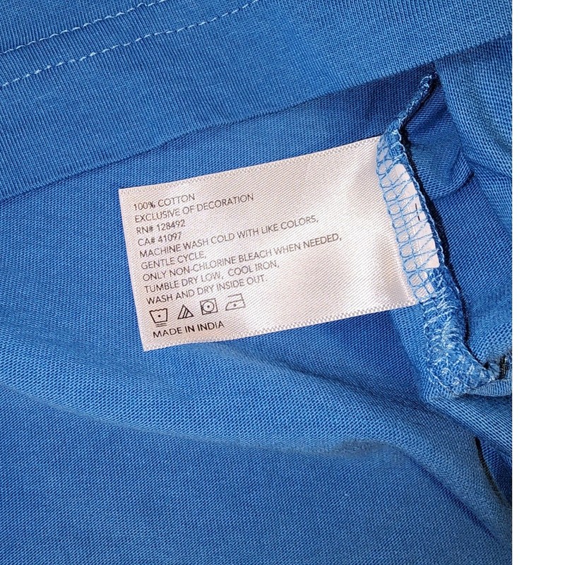 Greg Norman Pocket Tee Mens XL Blue Excellent Play Dry Shark Logo Golf Shirt gallery