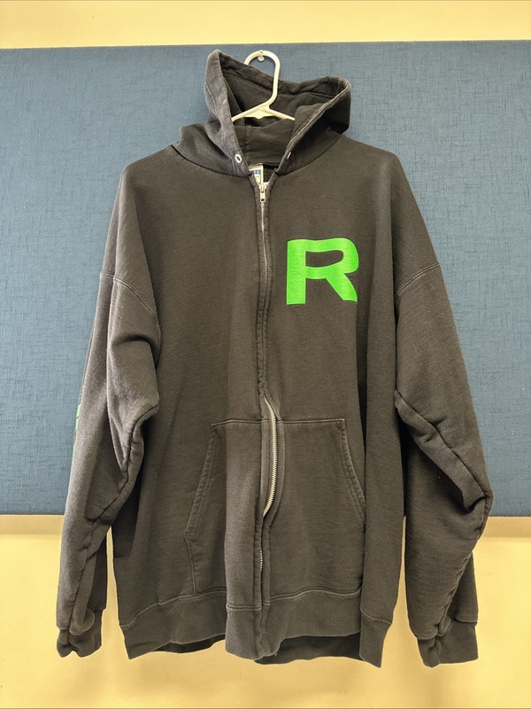 Rogue Fitness Classic Logo Hoodie Size ExtraLarge American Made CrossFit (RARE) gallery