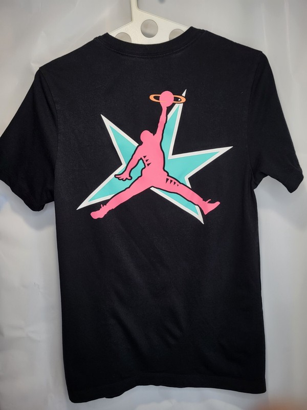 Nike Air Jordan Retro 11 Graphic Short Sleeve T-Shirt Black DD5286-100 SMALL