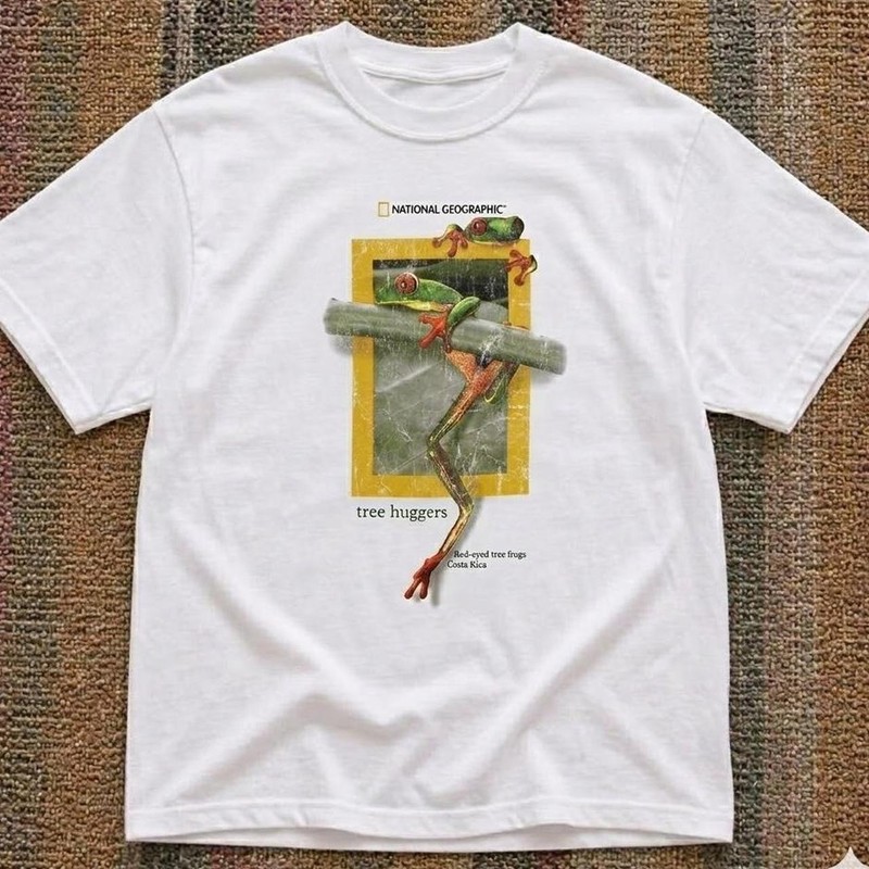 Y2K National Geographic Red-eyed Tree Frogs T-Shirt