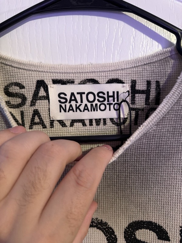 Satoshi Nakamoto Logo Thermal With studs White Size XXL gallery