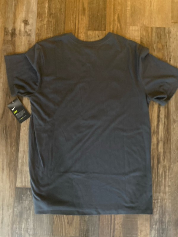 Nike Dri-FIT The Nike Tee Black Graphic Logo Crew Neck T-Shirt Men's L gallery