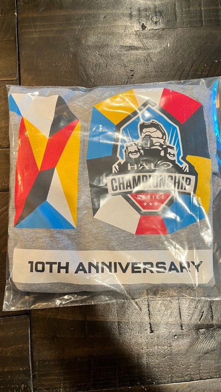 Halo Championship series 10th anniversaryMaster Chief Xbox Shirt RARE Microsoft