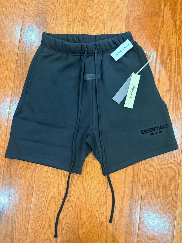 Essentials Set T-shirt and Short in BLack (size S) gallery