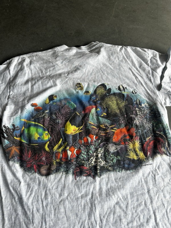 Vintage Tropical Fish Wrap Around Graphic Single Stitch White T-Shirt Size Xl gallery