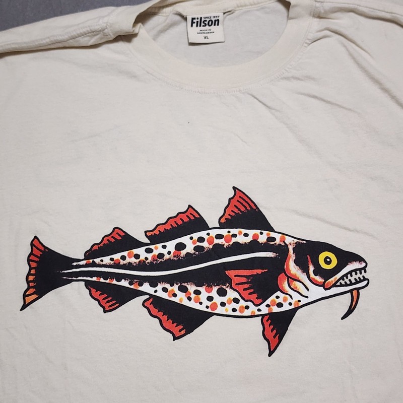 CC Filson T Shirt Men’s XL Off White Cotton Cod Fish Nature Outdoor Double Sided
