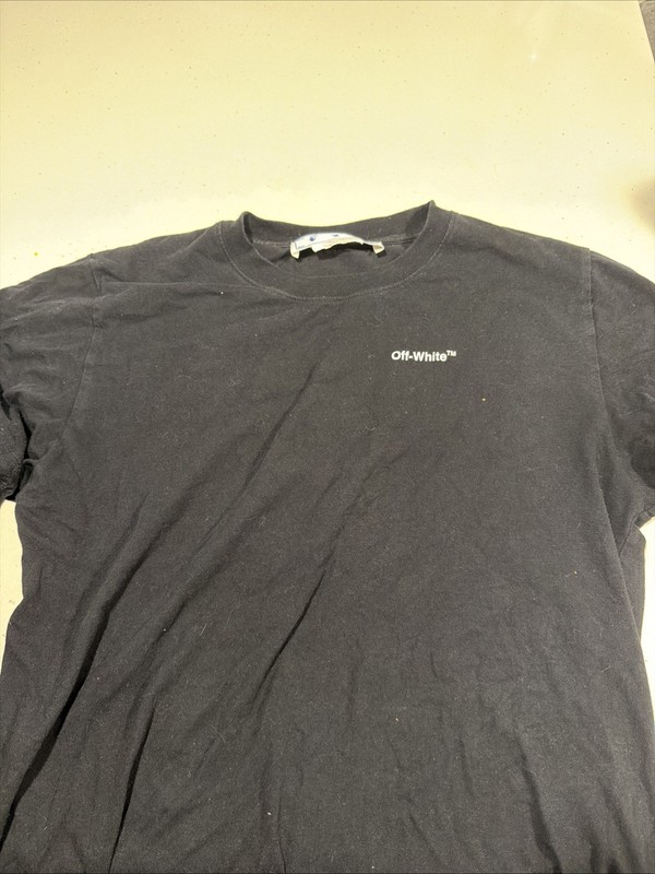 Off-White Men's T-Shirt Size L gallery