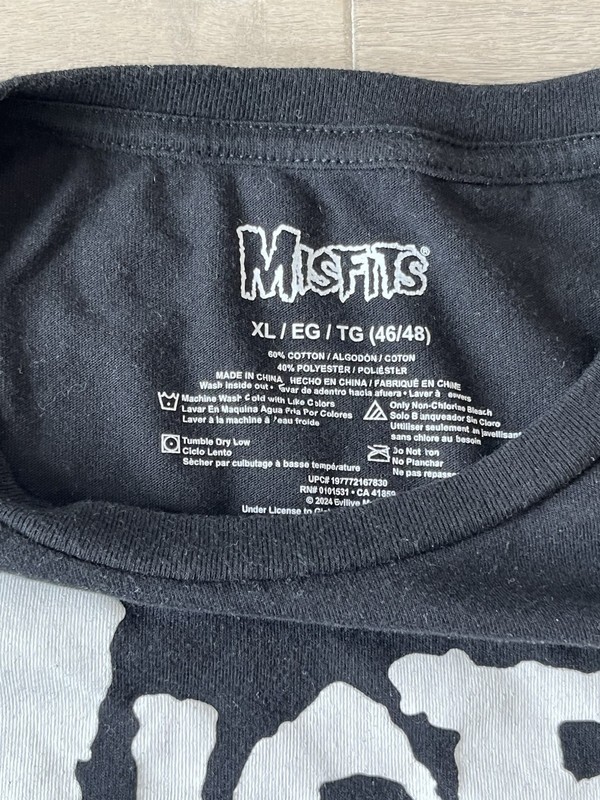 Lot of 2 Misfits Band T-Shirt Big Face Crimson Ghost Teenagers Mars XL & Large gallery