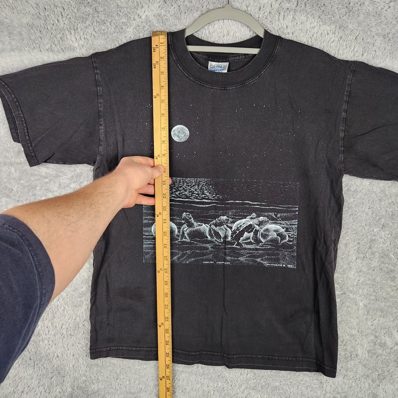 Vintage Shirt Mens Medium Black Moonlight Loggerheads Young Hatch Graphic 90s gallery