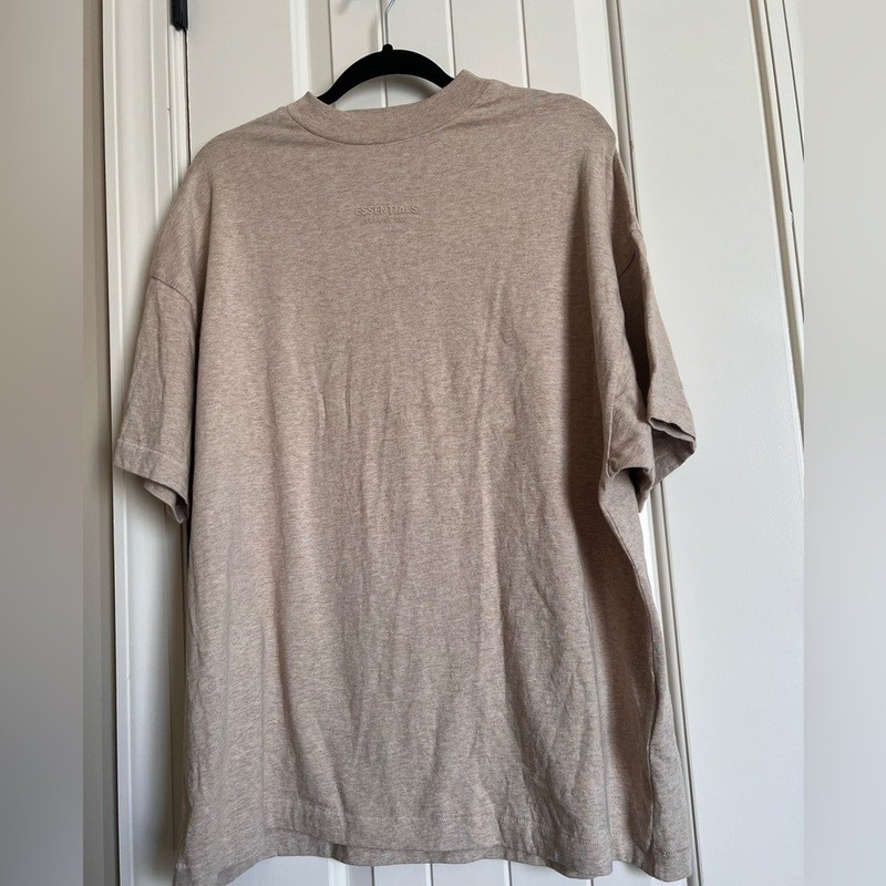 Fear of God Essentials Shirt Mens XS Heather Sand Tan Crewneck Tee FOG Boxy FW23 gallery