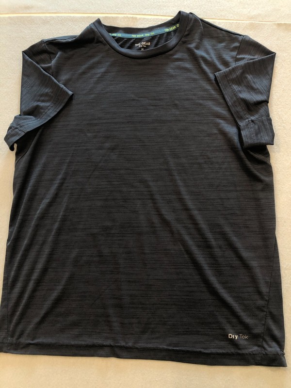 Drytek Tek Gear Shirt Men’s Medium Gray Heather Activewear Tee