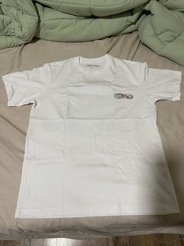 Uniqlo UT Dragon Ball White Cotton Crew Neck Graphic Tee Men’s S