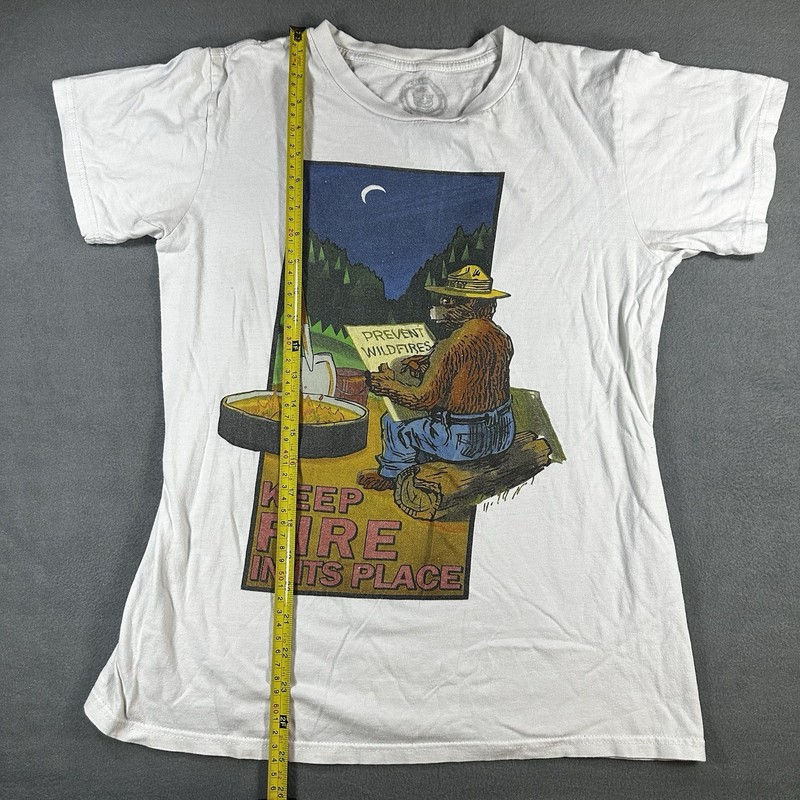Smokey The Bear Official Licensee T-shirt Keep Fire In It's Place SIZE SMALL gallery