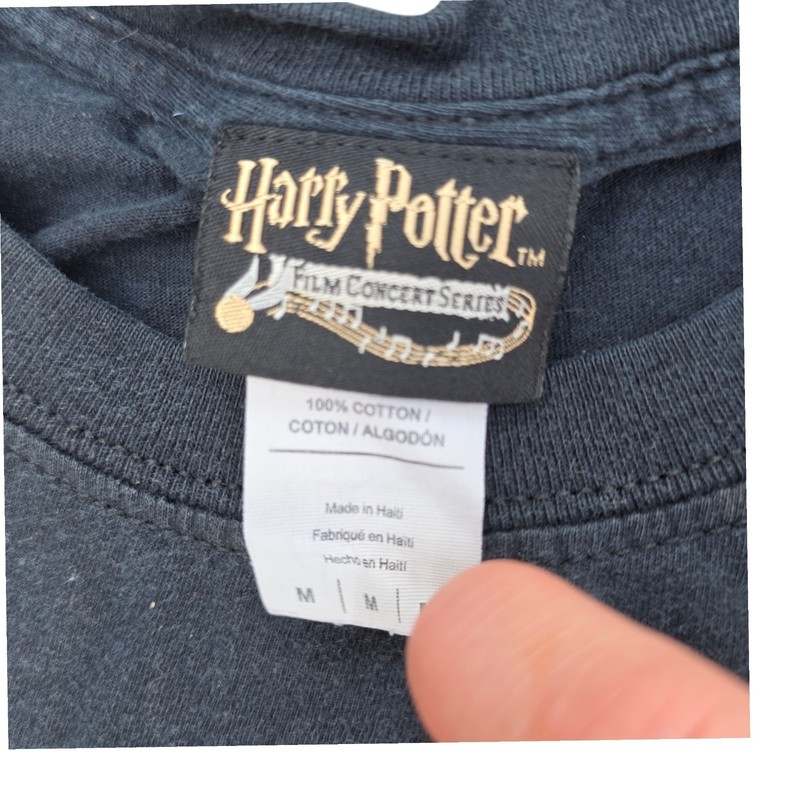 Harry Potter and the Sorcerer's Stone In Concert Graphic T-Shirt - Size Medium gallery