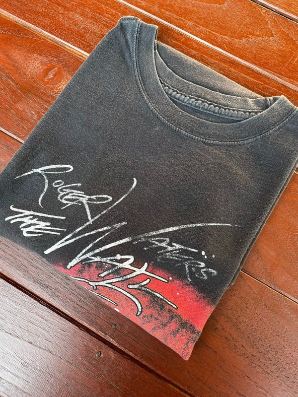 Roger Waters The Wall 2012 Tour T-Shirt 2XL Faded Black Boxy Fit Nike Pink Floyd gallery
