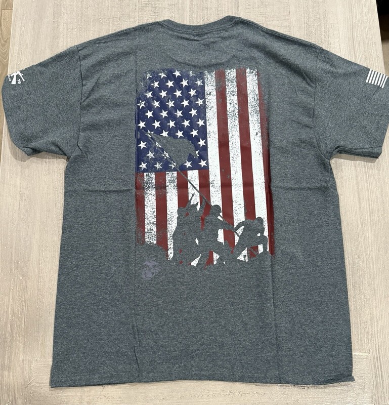 UNITED STATES MARINE CORPS – USMC RAISING FLAG IWO JIMA T-Shirt – CHARCOAL – M
