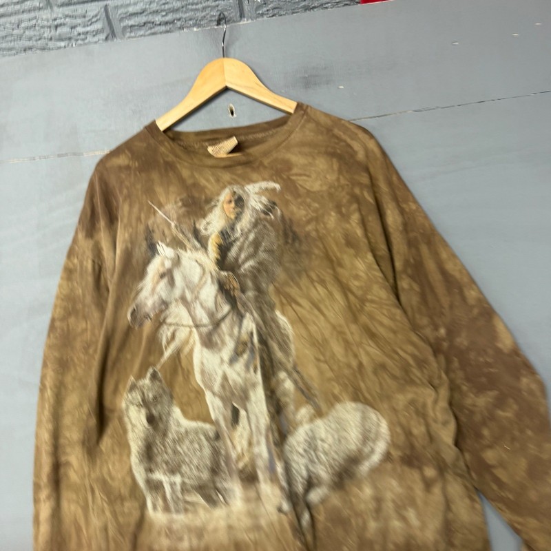 The Mountain Mens XL Brown Tie Dye Native American Warrior Wolf Long Sleeve S