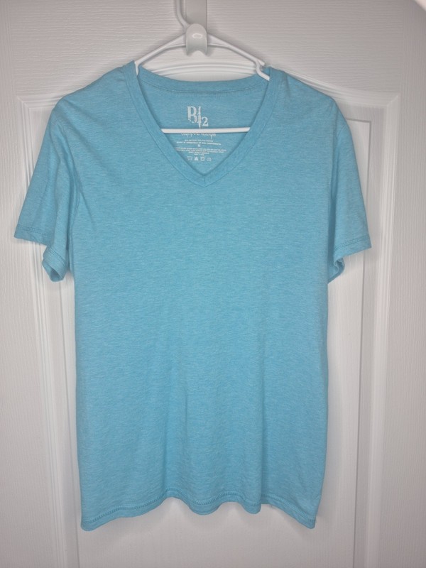 B2 Original Blends Men’s M baby Blue Tri-Blend V-Neck Short Sleeve T-Shirt