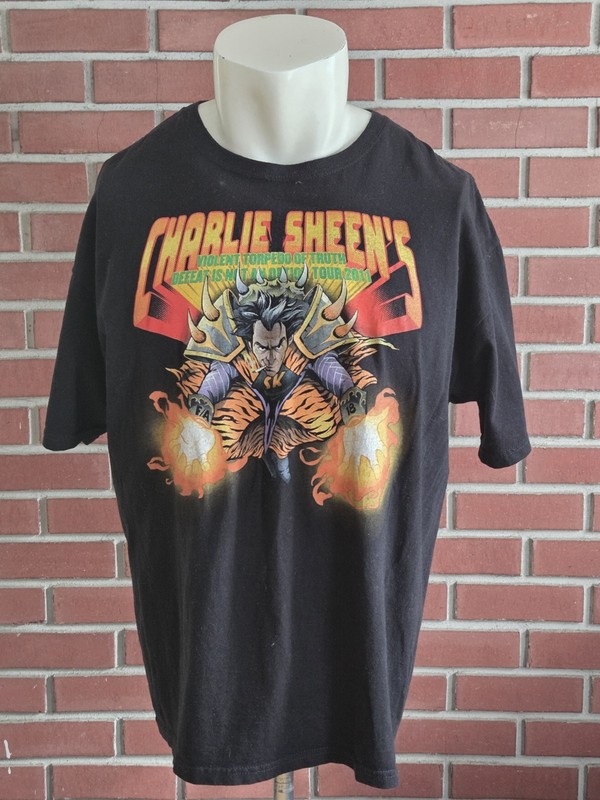 CHARLIE SHEEN DUH WINNING 2011 TOUR CREWNCK T-SHIRT – MENS SIZE 2XL (No Tag)