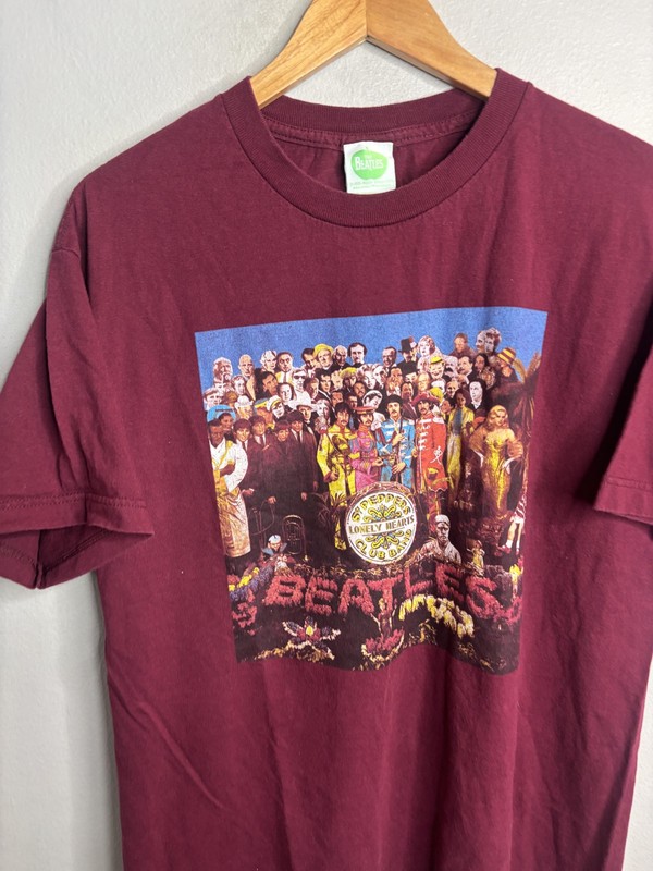 The Beatles Shirt Mens Large Red Sgt Pepper Album Graphic Tee T-Shirt Rock Band gallery