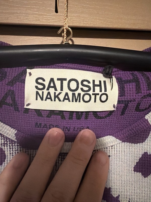 Satoshi Nakamoto “Lost Boys” Thermal Purple XXL gallery