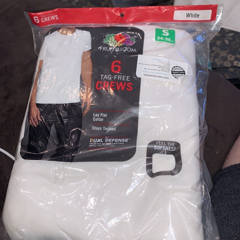 New Fruit Of The Loom Tag Free Crews White T-Shirts Small 6-Pack gallery