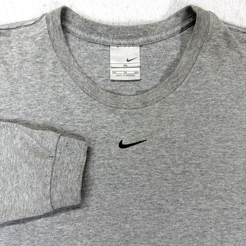 Vintage Nike Shirt Mens XL Gray Long Sleeve Center Swoosh Logo embroidered Tee