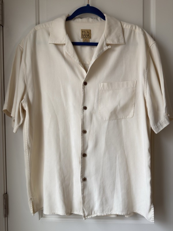 Jos A Bank Men’s 100% Silk Button Up Short Sleeve Cream Ivory Shirt Large