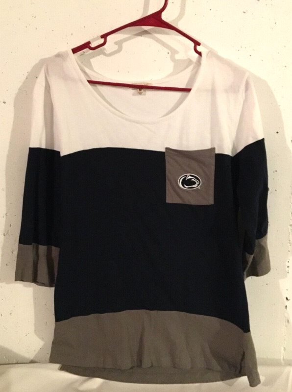 Penn State UG Apparel Size: Med Adult Long Sleeve w/ Pocket