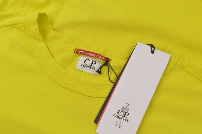 C.P. Company NWT Crew Neck T Shirt Short Sleeve Size L Yellow With Black Cotton