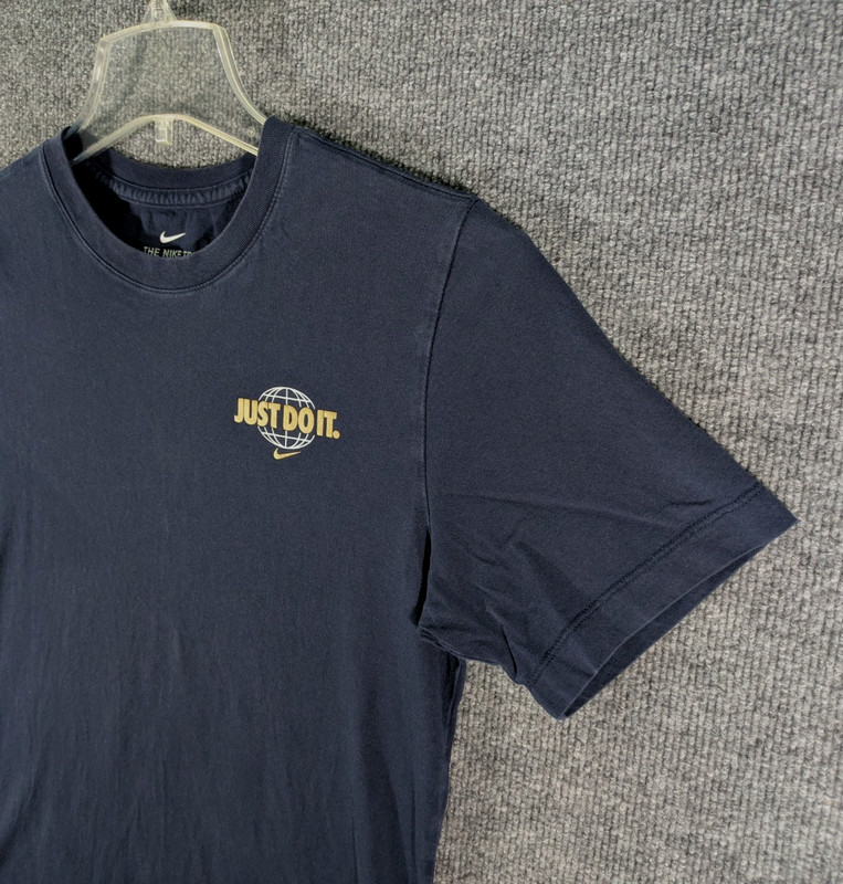 Nike Men's Small Navy Short Sleeve Graphic Tee World Globe Logo National Flags gallery