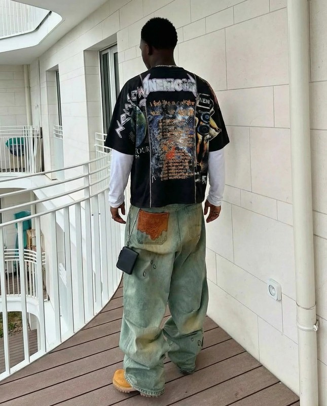 LIMITED Neniom World Tour Tee Shirt Streetwear Y2K Fashion gallery