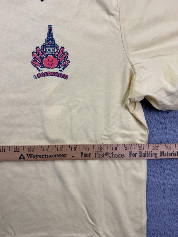 IZOD Saltwater Shirt Mens Large Yellow Crab Beer Graphic Beach T-Shirt Summer gallery