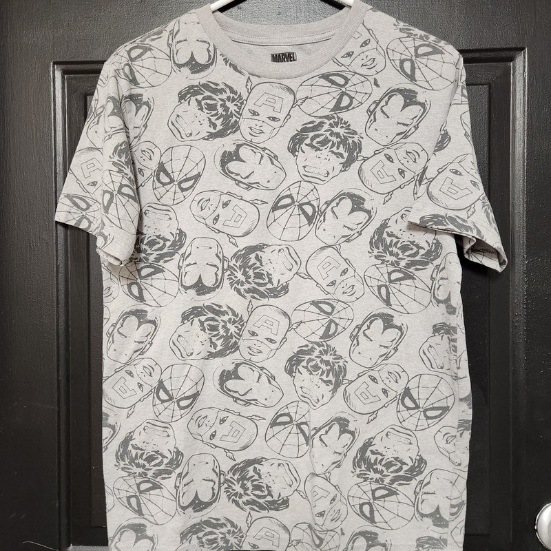 Marvel Superhero Characters All Over Print Faces T-Shirt Gray Size Small Tee AOP