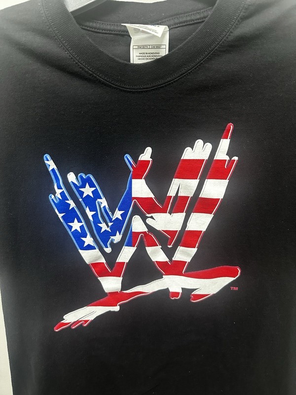 Vintage 2002 Diamond Star WWE Black Tee Shirt Red White & Blue Logo Size Large gallery