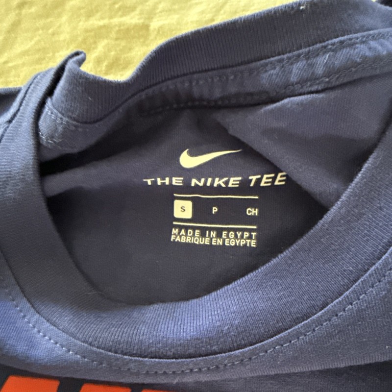 Nike Tshirt Small gallery
