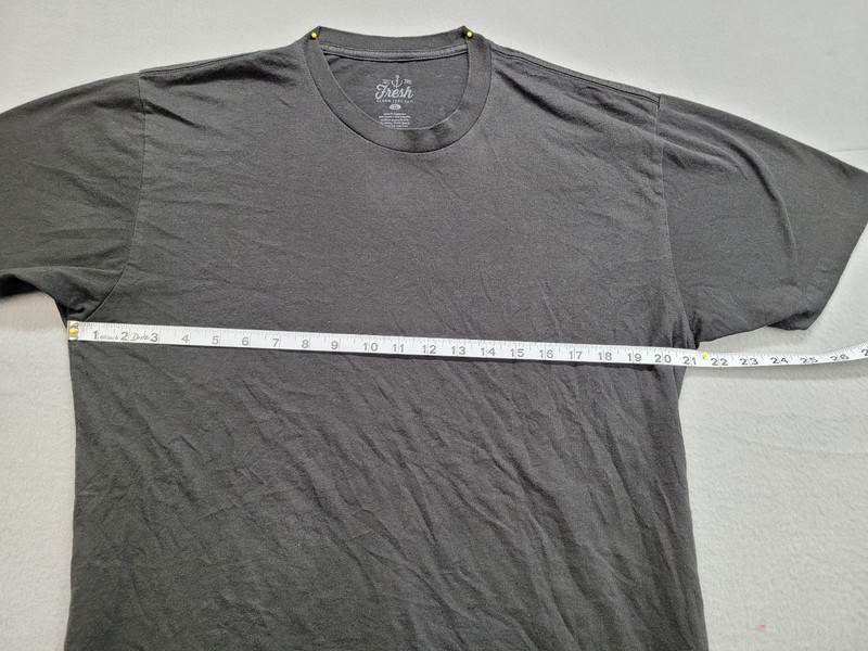 Fresh Men Shirt L Gray Short Sleeve Crew Neck Flat Front Comfort Pullover Tee gallery