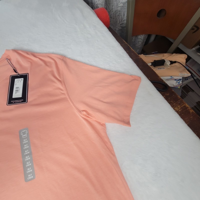 Roundtree & Yorke Cloud Crew XLT Pink Short Sleeve Mens NWT gallery
