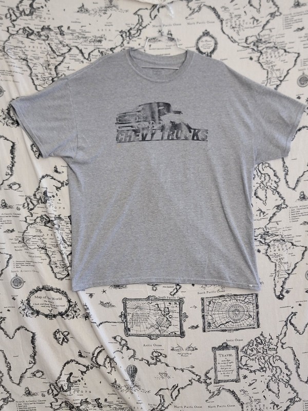 Gildan Chevy Trucks Graphic T-Shirt Men’s Size L Grey Short Sleeve