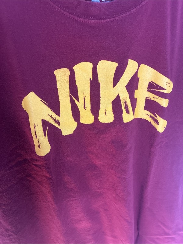 Nike Size L Men's Black T-Shirt gallery