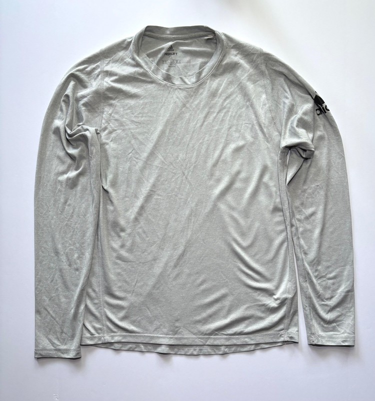 NEW Adidas Men’s T-shirt Gray Small