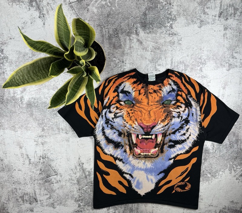 Vintage Liquid Blue 1995 Tiger Over Print John Connel 90s Humor USA T Shirt Tee