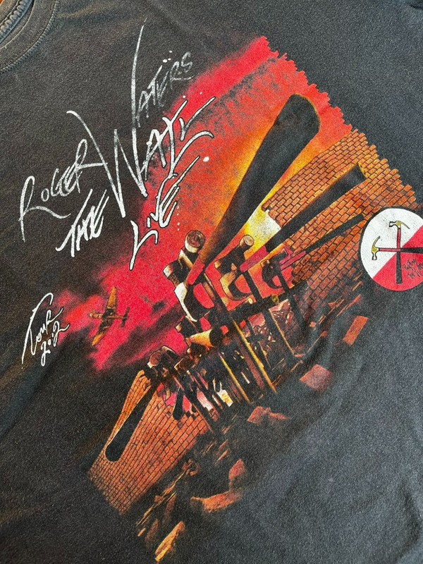 Roger Waters The Wall 2012 Tour T-Shirt 2XL Faded Black Boxy Fit Nike Pink Floyd gallery