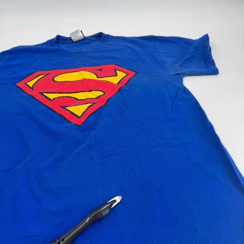 Vintage 2001 Superman Warner Bros Delta Magnum Weight Blue Graphic Tee Mens M gallery