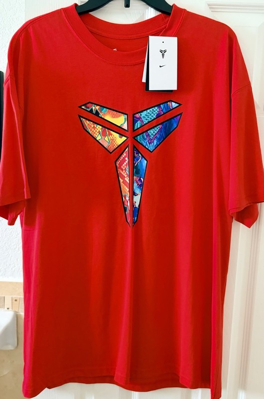 Nike Kobe Max90 What The Kobe 8 WTK T-shirt Red Sz L HJ3422-600 Black Mamba NWT
