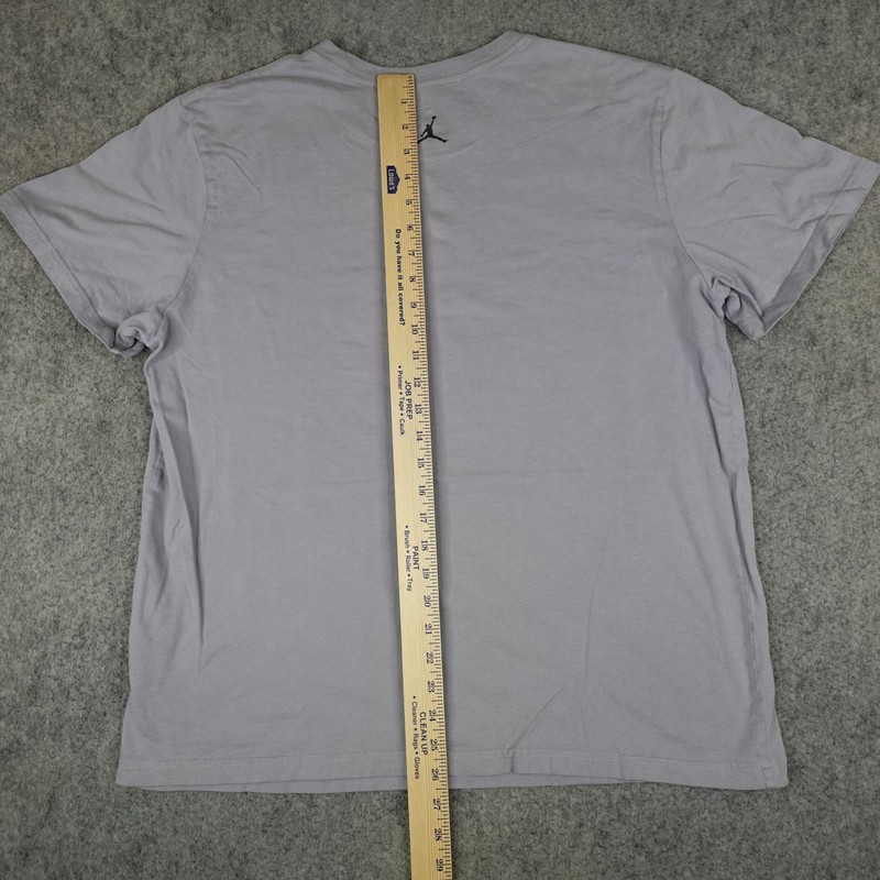 Jordan Shirt Mens XL Gray Air Jumpman Photo Panel Graphic Tee Basketball Nike gallery